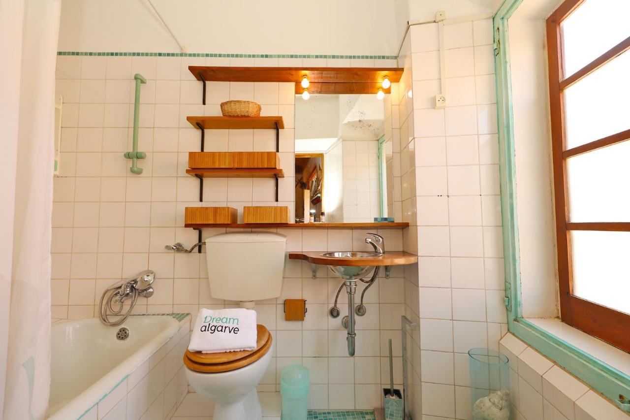 B10 - Rua Do Canal 2 Bed Apartment Lagos Luaran gambar
